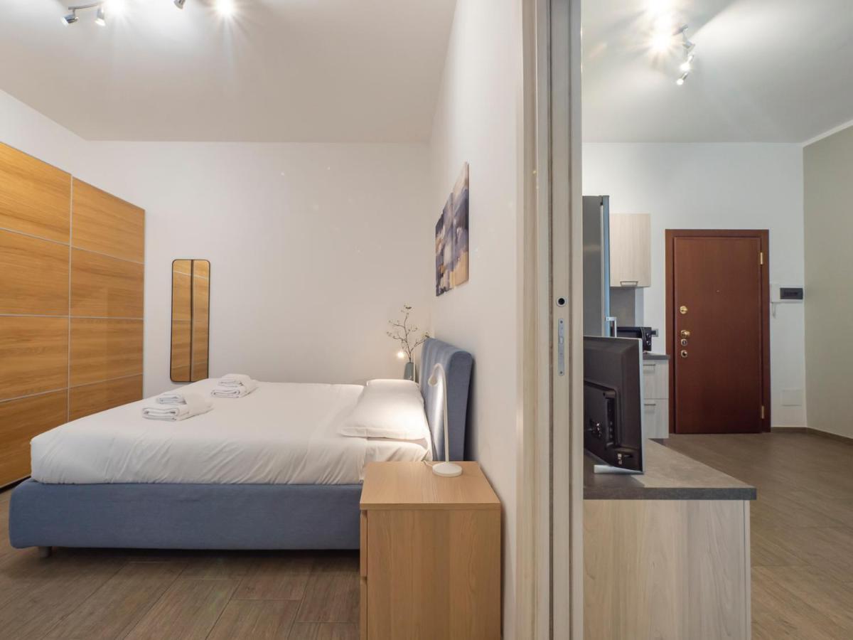 I Host Apartment - Montesuello 9 Милан Экстерьер фото